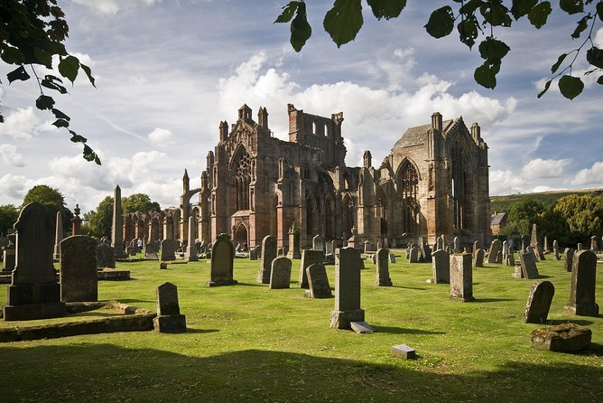 1 Day Alnwick Castle, Holy Island & Scottish Borders - Alnwick Garden or the town’s famous bookshop