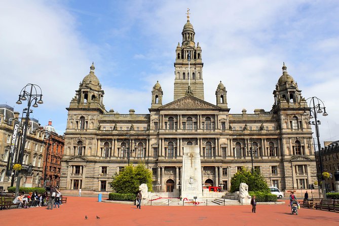 3-Hour Private Glasgow Essentials Tour - George Square: Glasgow’s civic front door