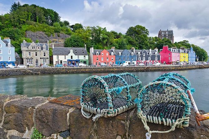 4-Day Magical Mull, Iona & West Highlands Small-Group Tour from Edinburgh - Day 2: Iona’s sacred places and the Staffa choice