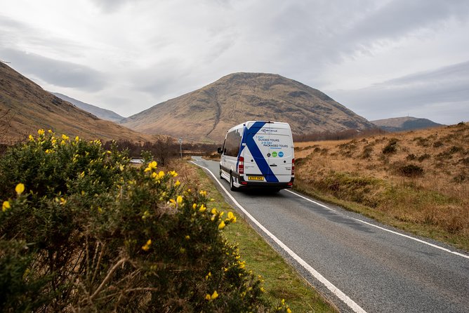 5-Day Hebrides and Highlands Tour from Edinburgh - Day 3: Luskentyre, Callanish, and Harris Tweed
