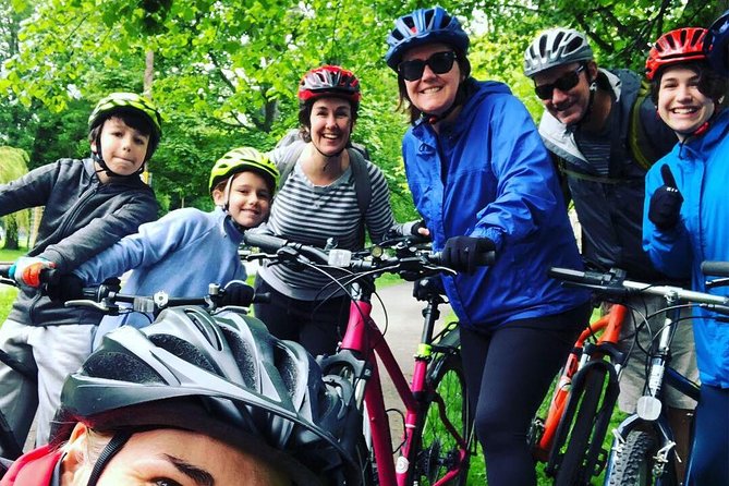 'A Wee Pedal's' Award-Winning Circular Cycle Tour of Edinburgh! - Along the Union Canal with boats and old bridges