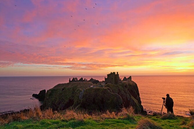Balmoral Craigievar Dunnottar Crathes Castles Tour from Aberdeen - Crathes Castle begins the morning with gardens and turrets