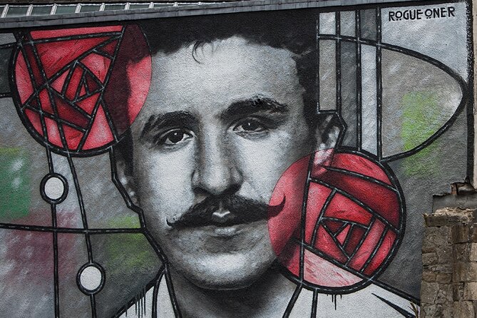 Charles Rennie Mackintosh Walking Tour: Saturdays 10am - The Daily Record Building’s color and bold design