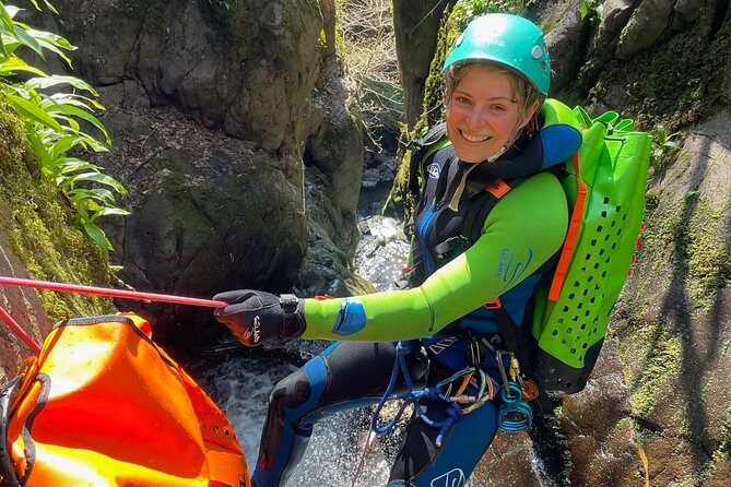 Discover Canyoning in Dollar Glen - Why Dollar Glen feels like real canyoning