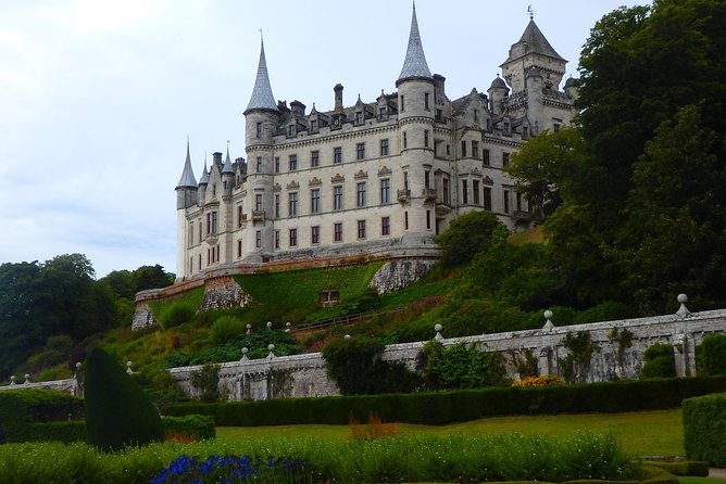 Dunrobin Castle and Glenmorangie Distillery - Local Private Tour - Dornoch for lunch, shops, and cathedral history