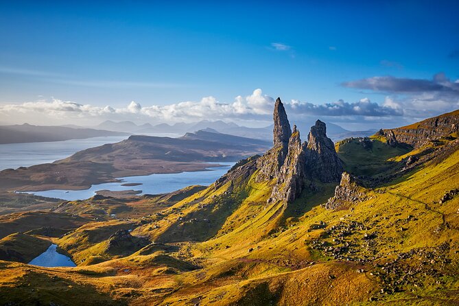 Edinburgh: 3-Day Wild Skye & Loch Ness Hunter Tour with Hostel - Day one: Dunkeld, ancient stones, and the Jacobite defeat