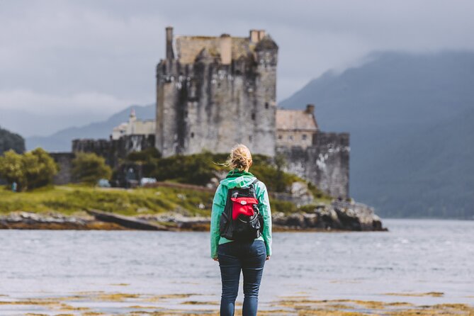 Edinburgh: 3-Day Wild Skye & Loch Ness Hunter Tour with Hostel - Day three: Commando history, Glencoe, and the Kelpies