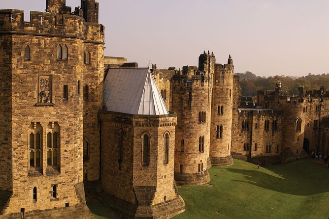 Edinburgh: Alnwick Castle & The Borders Hogwarts Filming Location - Bamburgh Castle and the North Sea in 45 minutes