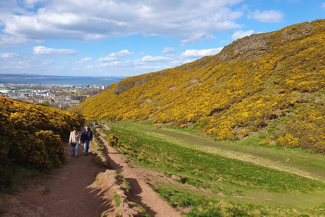 Edinburgh: Arthur's Seat Hike with Local Guide - Climbing Arthur’s Seat at a steady pace