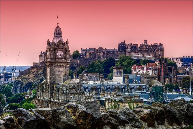 Edinburgh Castle Guided Tour - Tickets Included - From St. Giles’ to the castle entrance