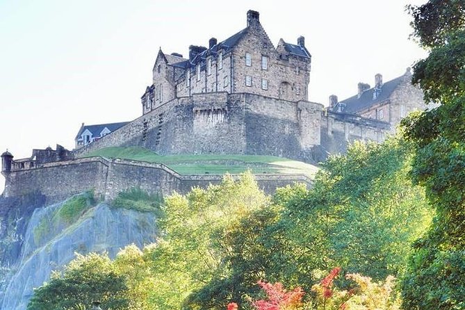 Edinburgh Castle Guided Walking Tour in English - How much value do you get for $52.70?