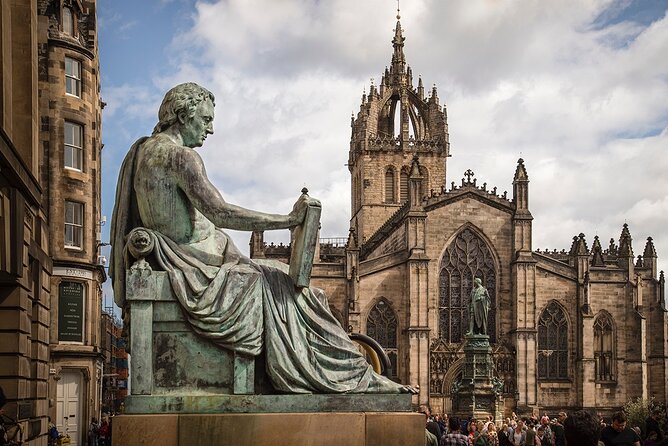 Edinburgh Castle & Royal Mile Walking Tour - Ticket Included - St. Giles’ Cathedral and Scotland’s religious divide