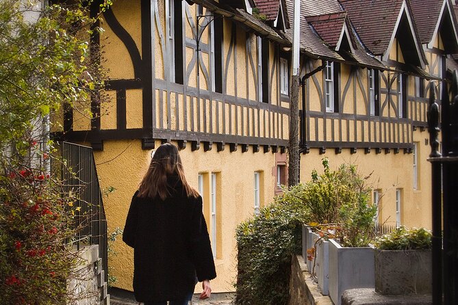 Edinburgh: Dean Village & New Town Walking Tour - George Street, statues, and the Dome