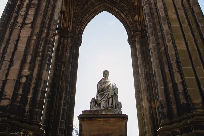 Edinburgh: Dean Village & New Town Walking Tour - Dundas House and the Palladian influence