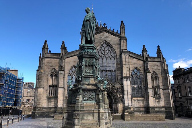 Edinburgh Experience By Car - Why a private car works well in Edinburgh