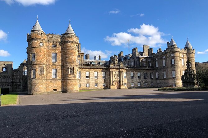 Edinburgh Experience By Car - Thirty minutes in Edinburgh Old Town