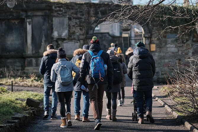 Edinburgh Full Day Walking Tour with Castle Included -Small Group - The Royal Mile, closes, and festival culture