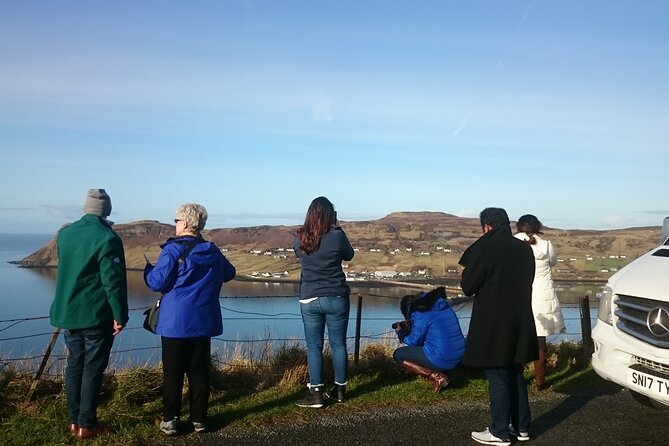 Edinburgh: Glenfinnan Viaduct, Glencoe & Fort William Guided Tour - Fort William is a practical lunch stop