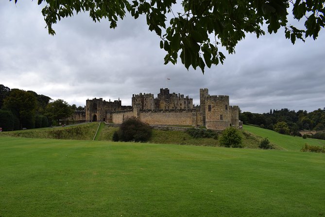Edinburgh: Holy Island, Alnwick Castle & Kingdom of Northumbria - Flodden Battlefield and the limits of a packed schedule