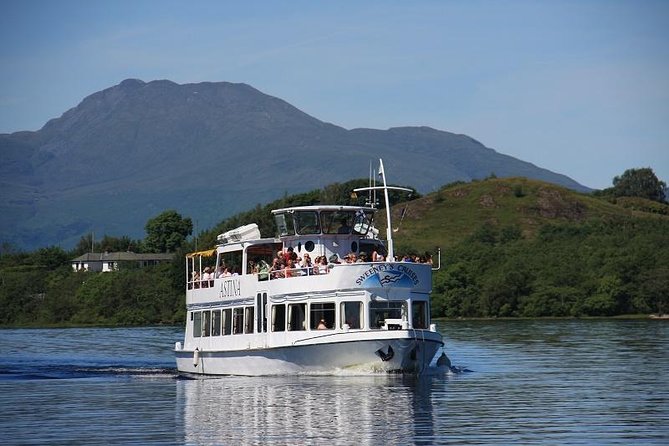 Edinburgh: Loch Lomond, Stirling Castle and the Kelpies Day Tour - The guides shape the whole experience