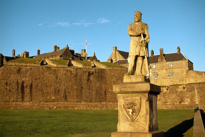 Edinburgh: Loch Lomond, Stirling Castle and the Kelpies Day Tour - Transport, group size, and daily comfort