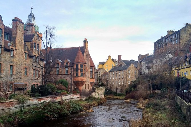 Edinburgh Private Tour with a Local - Highlights & Hidden Gems - Grassmarket, from punishment ground to social quarter