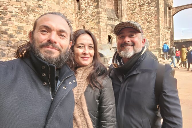 Edinburgh Private Walking Tour in Spanish - Edinburgh Castle and the final hour