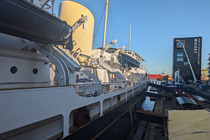 Edinburgh Shore Excursion: City Tour and Royal Yacht Britannia - Comfort, Group Size, and Mobility