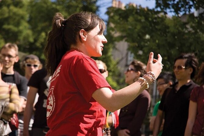 Edinburgh Skip-the-Ticket-Line Castle Walking Tour - Meeting on the Royal Mile at 2pm