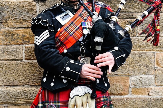 Edinburgh: Stirling Castle & Loch Lomond Private Luxury Day Tour - Balmaha and the Tom Weir Statue