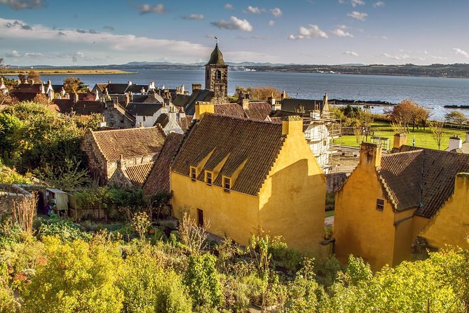 Edinburgh: The Outlander, Palaces & Jacobites Tour - Culross: the most atmospheric village visit