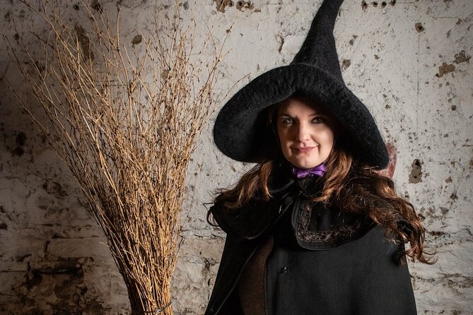 Edinburgh: Witches & Haunted History Walking Tour - The Witches Well and the people behind the label