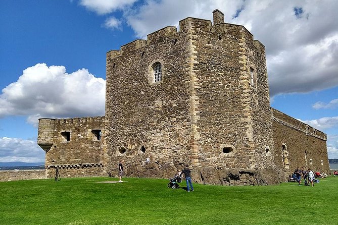 Five Outlander locations , Outlander film locations tour - Doune Castle, Castle Leoch and more