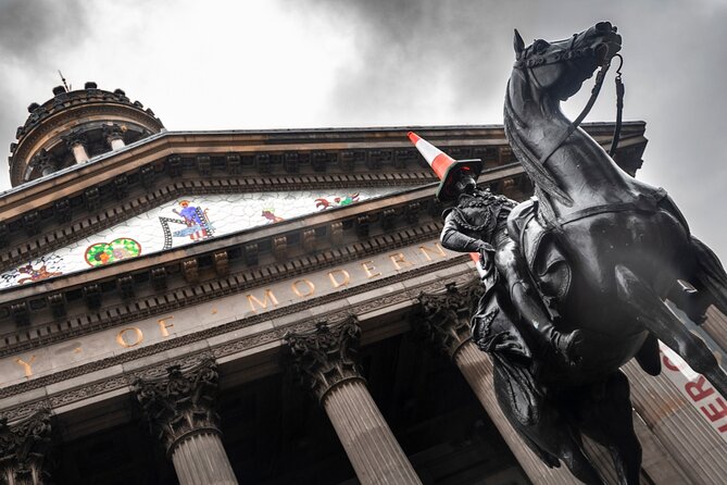 Glasgow Ghost Hunt: The Soul That Got Away Exploration Game - Buchanan Street mixes shopping, statues, and street life