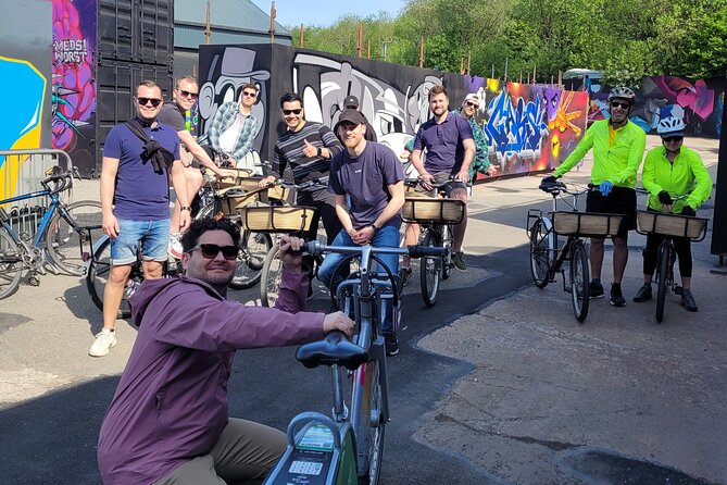Glasgow Highlights Bike or Ebike Tour - Starting at The Pentagon Centre