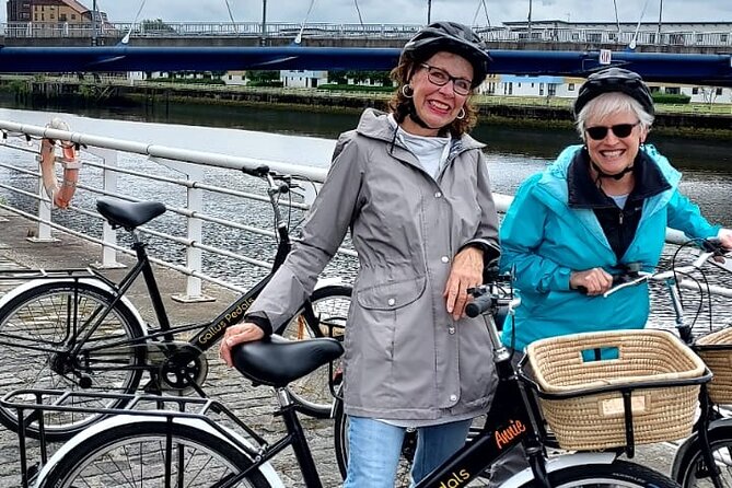 Glasgow Private Bike Tour: Highlights & Hidden Gems - Finnieston Crane and the changing Clyde