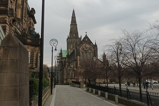 Glasgow Private Self-Guided Tour - Starting at Glasgow Cathedral