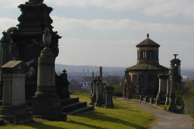 Glasgow Private Self-Guided Tour - Glasgow’s odd emblem and its major gallery