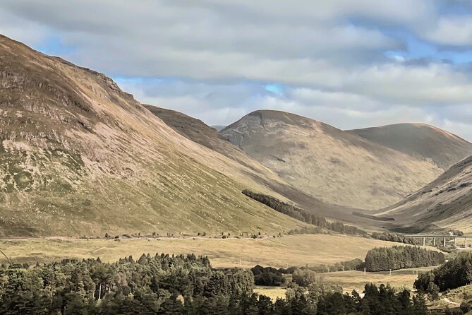 Glenfinnan Viaduct Glencoe and Fort William Tour from Edinburgh - Glencoe, Hagrid’s Hut, and the Three Sisters
