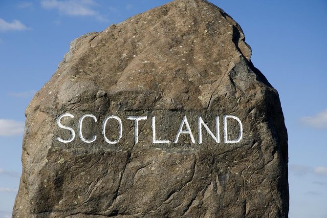 Hadrian's Wall & The Borders Tour from Edinburgh Incl. Admission - Steel Rigg and the best walking of the day