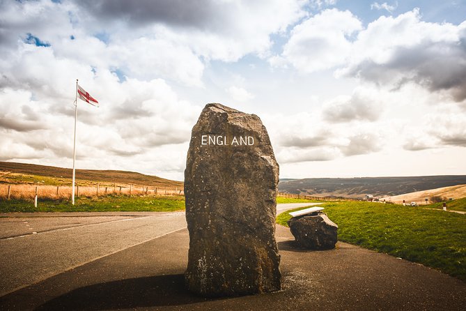 Hadrian's Wall & The Borders Tour from Edinburgh Incl. Admission - Moffat gives the return drive a softer finish