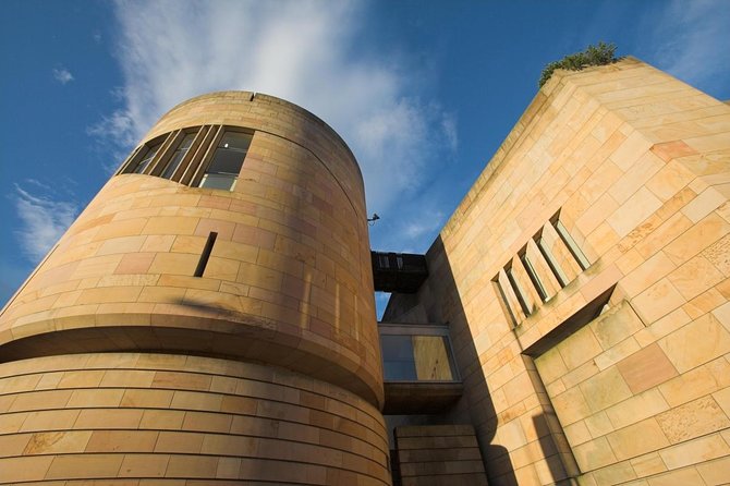 Highlights from Edinburgh’s Old Town: A Self-Guided Audio Tour - Key details before you set out