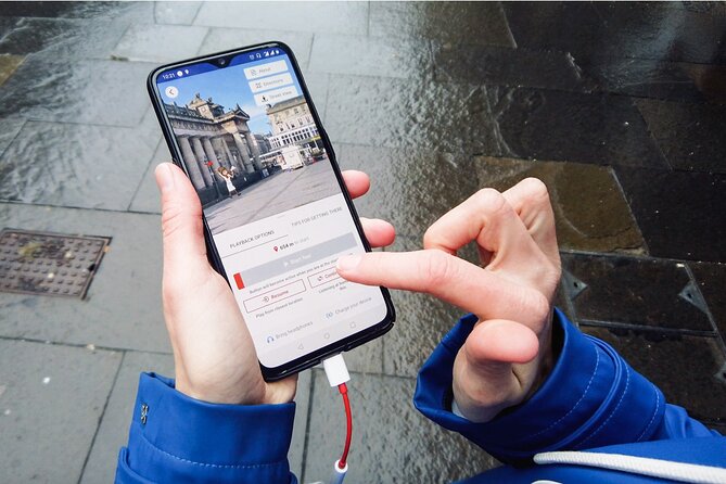 Highlights from Edinburgh’s Old Town: A Self-Guided Audio Tour - A self-guided walk with Edinburgh’s architecture in focus