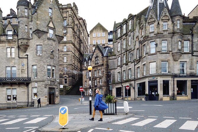 Highlights from Edinburgh’s Old Town: A Self-Guided Audio Tour - Princes Street Gardens and Edinburgh’s changing face