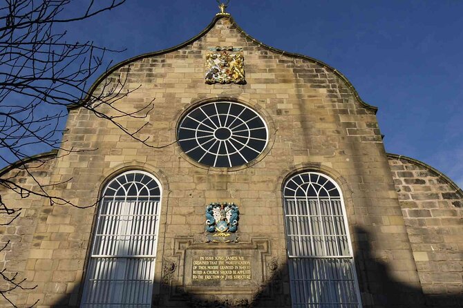 Highlights from the Royal Mile: A Self-Guided Audio Tour - A downhill walk through Edinburgh’s oldest street