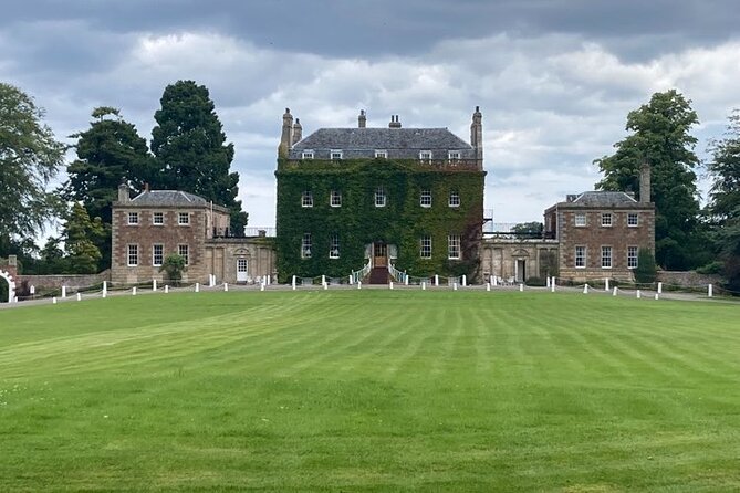 Inverness Airport and Hotels Private Transfers - Why a private vehicle helps groups of eight