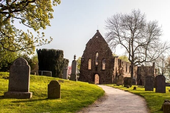 Inverness Outlander Tour - Wardlaw Mausoleum and the Lovat Frasers
