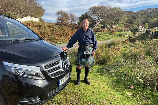Isle of Skye Day Tour - Portree: Skye’s colorful working center