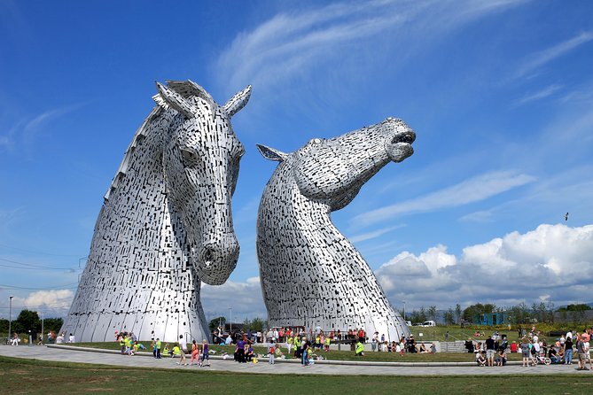 Kelpies and Falkirk Wheel Private Tour for 1 - 4 people from Greater Glasgow - Leaving Glasgow with a private guide