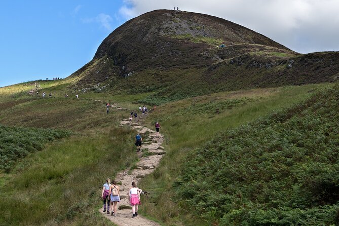 Loch Lomond Tour App, Hidden Gems Game and Big Britain Quiz (7 Day Pass) UK - GPS guidance without a tour bus